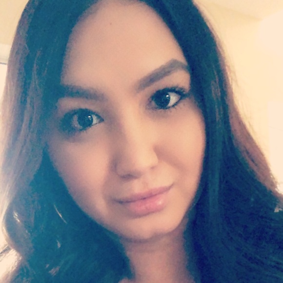 Meet your Posher, Briana - Picture 1 of 1